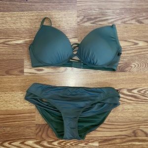 La vie un rose army green bikini set, used only once